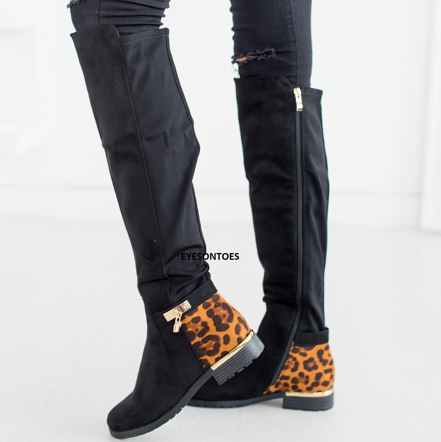 stretch flat boots